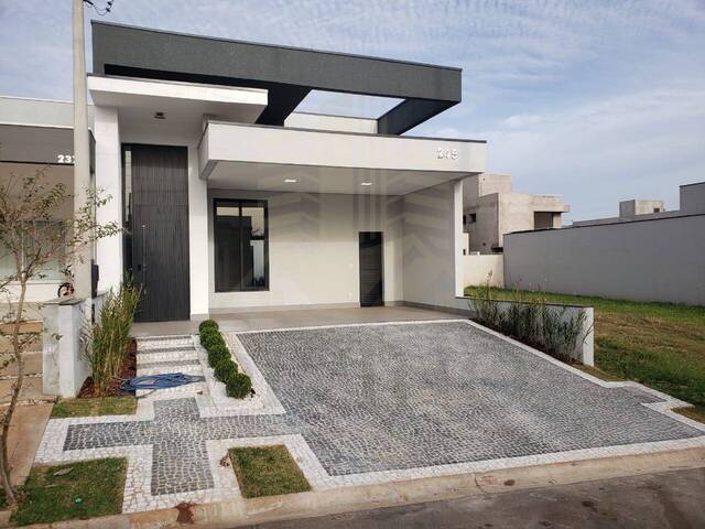 #64 - Casa para Venda em Paulínia - SP